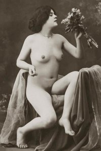 Vintage Nudes - Nude with a Bouquet